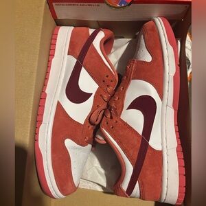 Nike Valentines Day Dunks